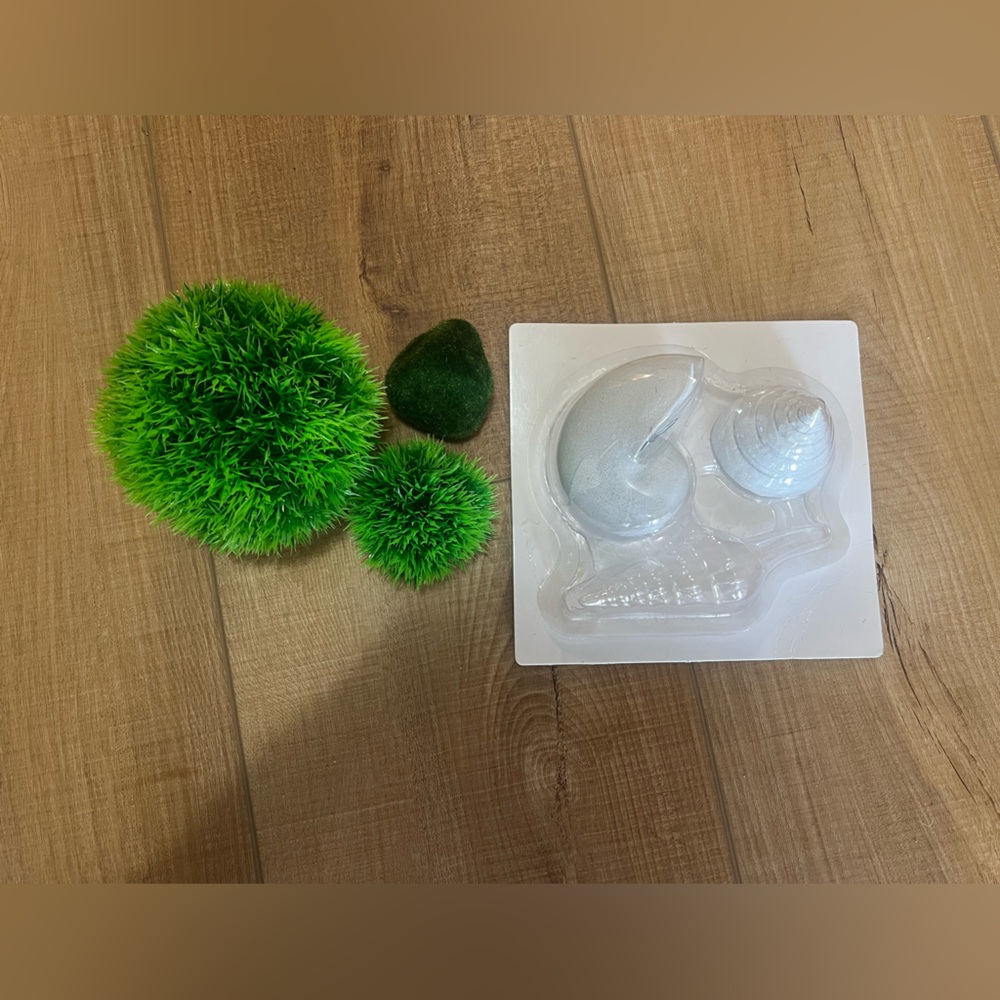 biOrb fish tank decor